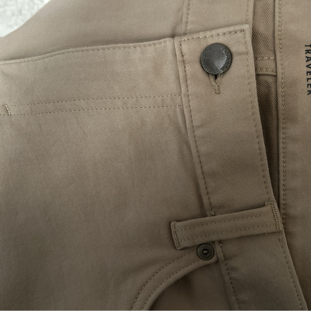 38x36 -2 pair.-Banana Republic Traveler.Roundtree&Yorke - Picture 7 of 10